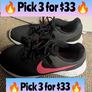 NIKE Revolution Womens Size 10 Black Running Shoes Sneakers Gym Run 🔥Pick 3 for